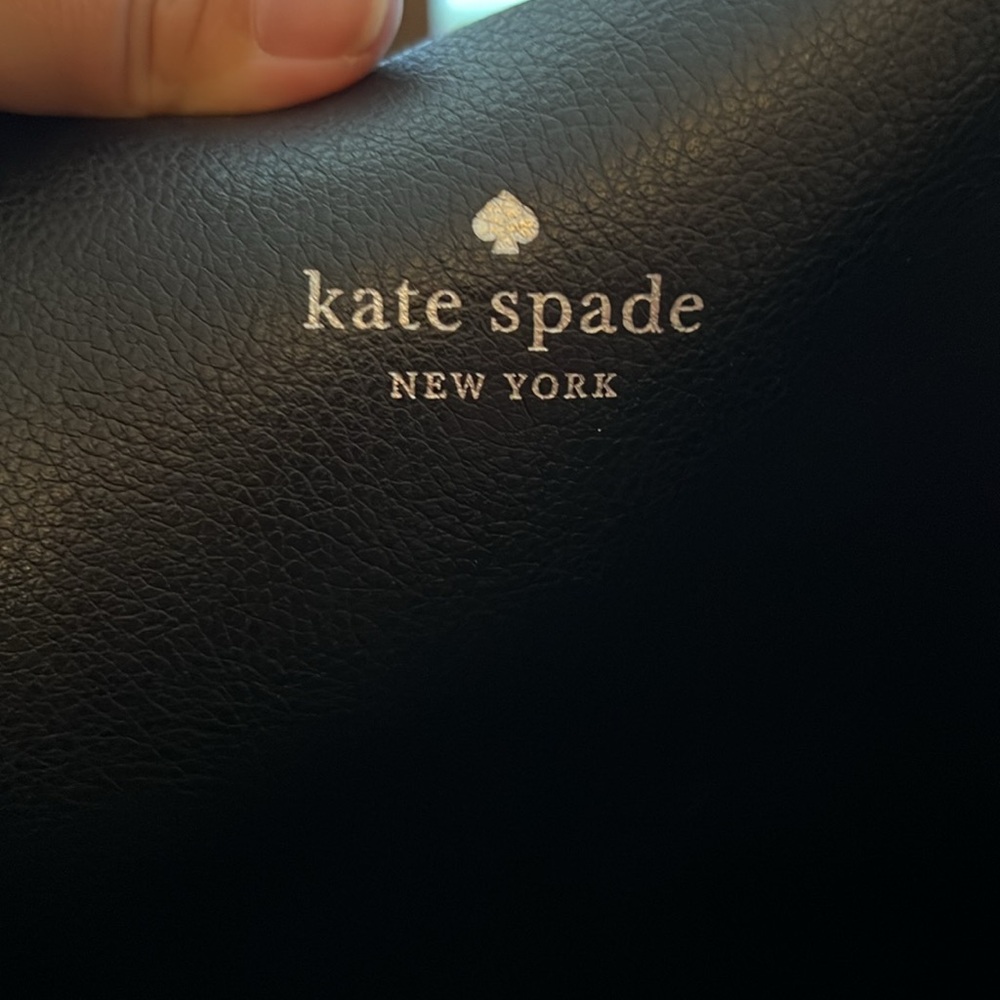 Kate Spade tote - Picture 4 of 5